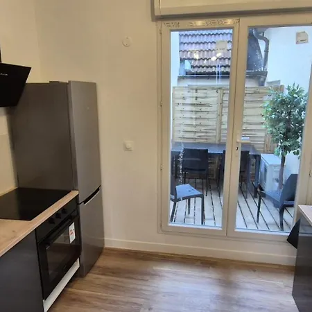 Διαμέρισμα Magnifique Duplex Avec Terrasse, Proche De Av Champagne *