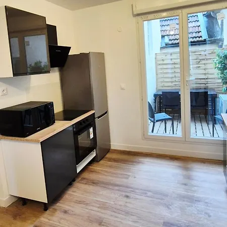 Magnifique Duplex Avec Terrasse Proche De Av Champagne, * Épernay