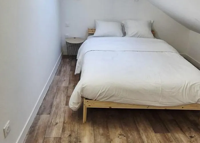 Magnifique Duplex Avec Terrasse, Proche De Av Champagne * Épernay