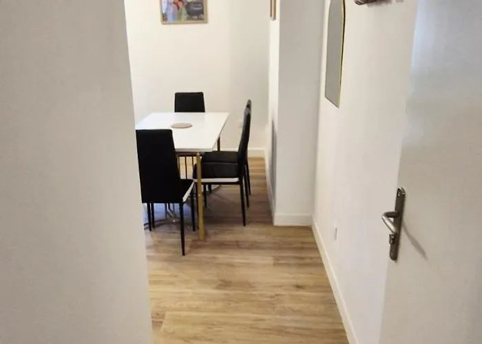 Magnifique Duplex Avec Terrasse, Proche De Av Champagne * Épernay