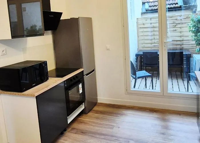 Magnifique Duplex Avec Terrasse, Proche De Av Champagne * Épernay